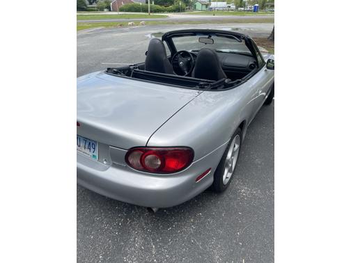 2003 Mazda MX-5 Miata Base