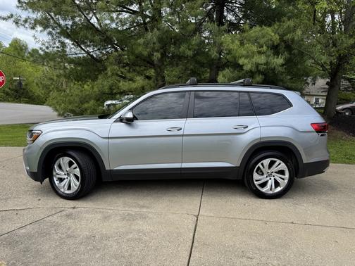 2021 Volkswagen Atlas 3.6L SE w/Technology