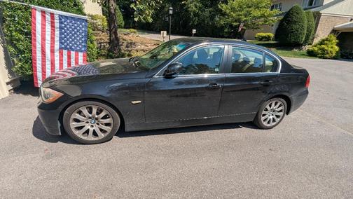 Black 2006 BMW 330 i