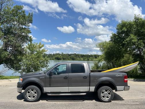 2005 Ford F-150 XLT Crew Cab