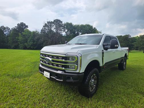 White 2024 Ford F-250 King Ranch