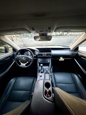 2018 Lexus IS 300 Base