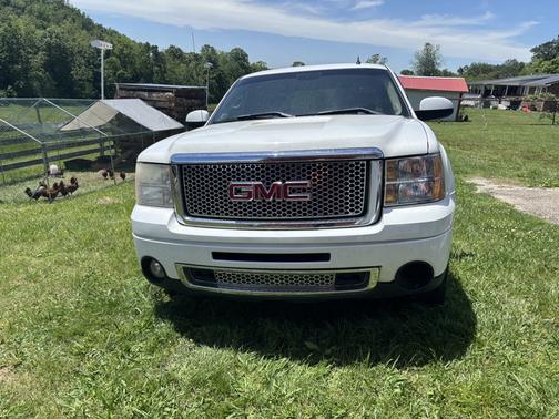 2008 GMC Sierra 1500 Denali Crew Cab