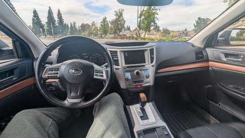 2013 Subaru Outback 2.5i Limited