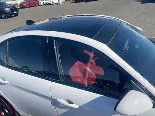White 2019 Alfa Romeo Giulia Ti