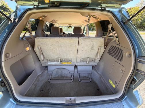 Blue 2007 Toyota Sienna LE