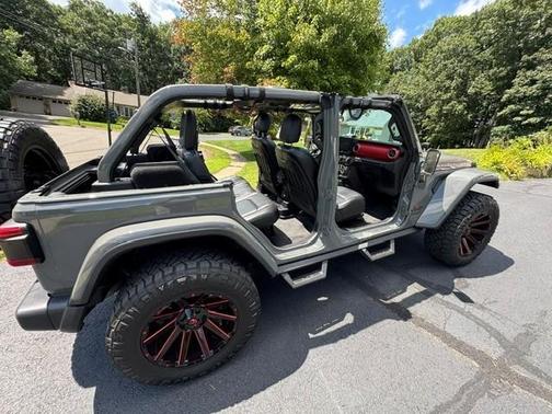 Gray 2021 Jeep Wrangler Unlimited Rubicon