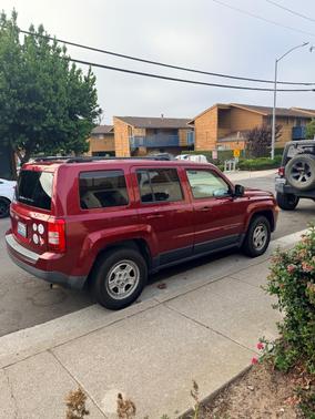 Red 2015 Jeep Patriot Sport
