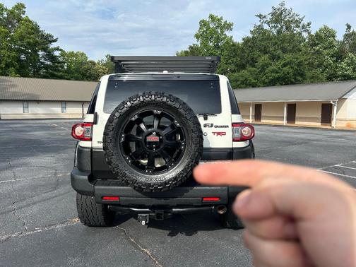 White 2014 Toyota FJ Cruiser Base
