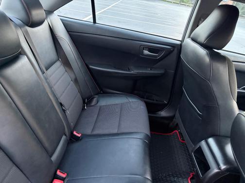 Red 2017 Toyota Camry SE