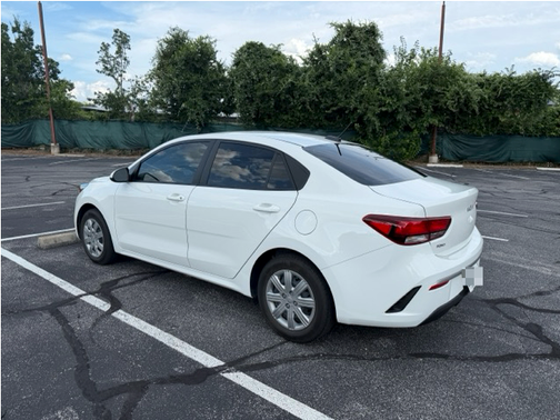 White 2022 Kia Rio LX