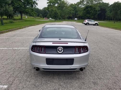 Silver 2013 Ford Mustang V6 Premium