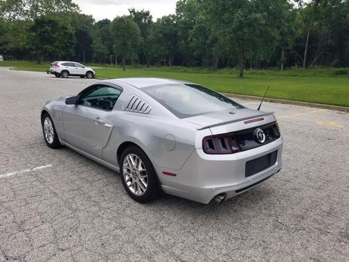 Silver 2013 Ford Mustang V6 Premium