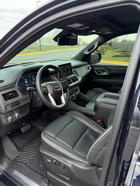 Blue 2024 GMC Yukon XL SLT