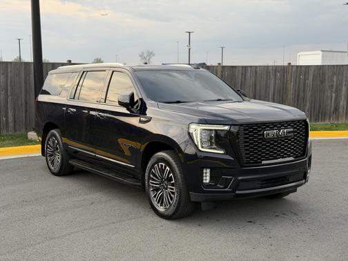 Blue 2024 GMC Yukon XL SLT