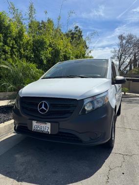2017 Mercedes-Benz Metris Base