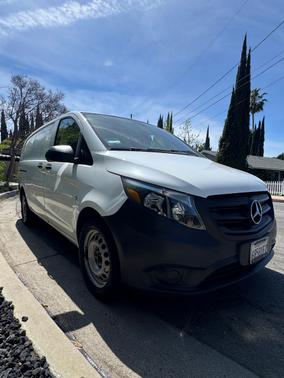 2017 Mercedes-Benz Metris Base