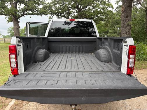 White 2022 Ford F-250 XLT