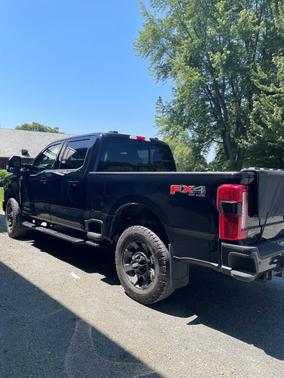 Black 2023 Ford F-250 Lariat