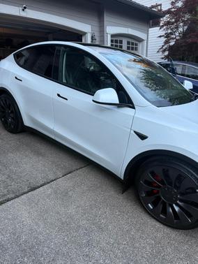White 2022 Tesla Model Y Performance
