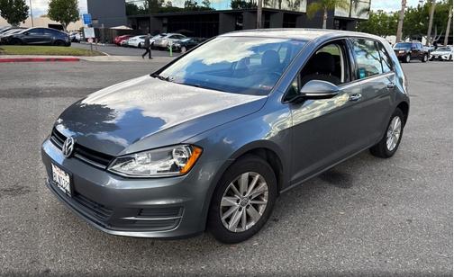 2017 Volkswagen Golf TSI Wolfsburg Edition 4-Door