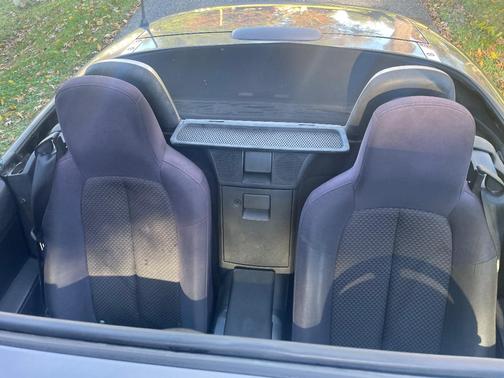 Gray 2006 Mazda MX-5 Miata Sport