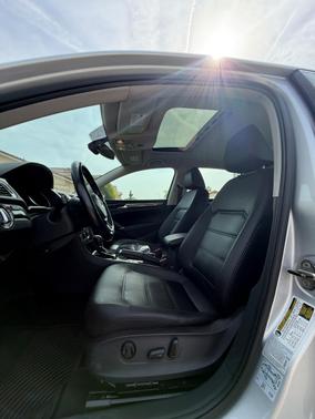 Silver 2017 Volkswagen Passat 1.8T SE w/Technology