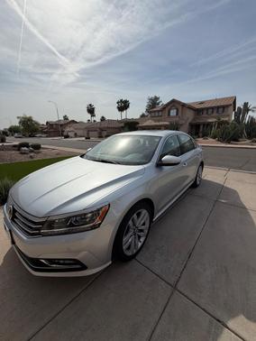 Silver 2017 Volkswagen Passat 1.8T SE w/Technology