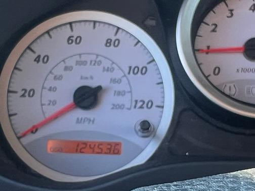 2005 Toyota RAV4 Base