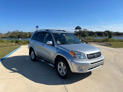 2005 Toyota RAV4 Base