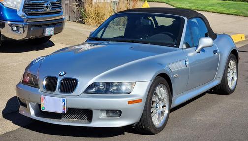 Silver 2002 BMW Z3 3.0i Roadster