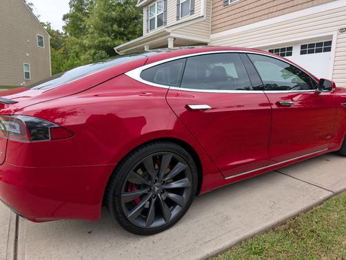 2016 Tesla Model S P90D
