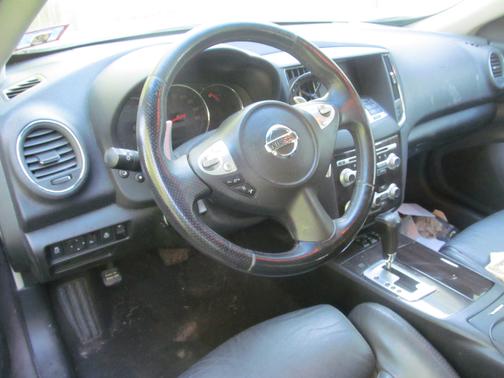 Brown 2012 Nissan Maxima SV