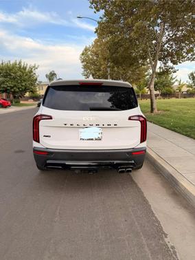 White 2022 Kia Telluride SX