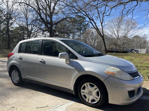 2012 Nissan Versa 1.8 S
