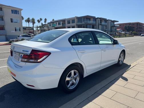 White 2013 Honda Civic Natural Gas
