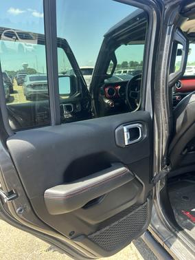 Gray 2021 Jeep Gladiator Rubicon