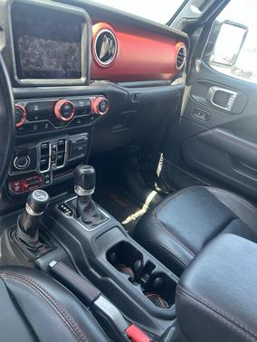 Gray 2021 Jeep Gladiator Rubicon