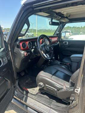 Gray 2021 Jeep Gladiator Rubicon