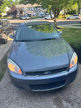Silver 2008 Chevrolet Impala LTZ