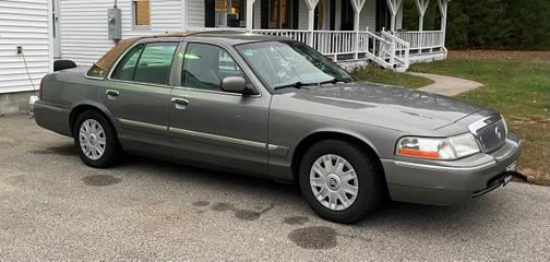2004 Mercury Grand Marquis GS
