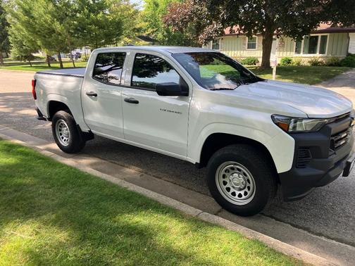White 2025 Chevrolet Colorado WT