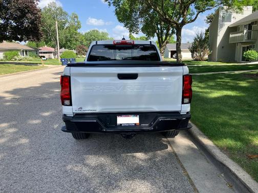 White 2025 Chevrolet Colorado WT