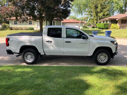 White 2025 Chevrolet Colorado WT