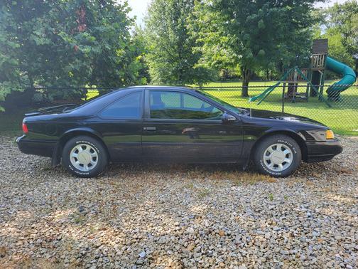 Black 1995 Ford Thunderbird LX