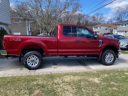 Red 2019 Ford F-250 XLT