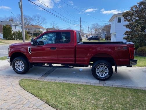Red 2019 Ford F-250 XLT