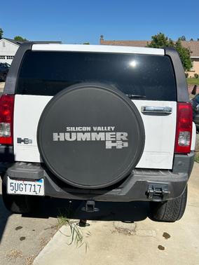White 2006 Hummer H3 Base