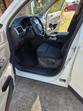 White 2019 Volkswagen Atlas 2.0T S