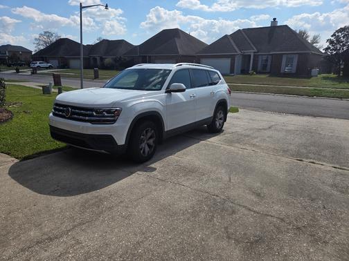 White 2019 Volkswagen Atlas 2.0T S